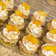 Load image into Gallery viewer, Gourmet Cupcakes (12)