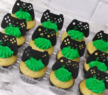 Load image into Gallery viewer, Basic Cupcakes (12)
