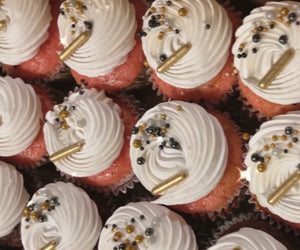 Basic Cupcakes (12)