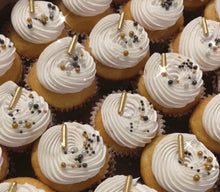 Load image into Gallery viewer, Basic Cupcakes (12)
